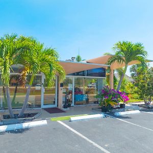Warm Mineral Springs Motel